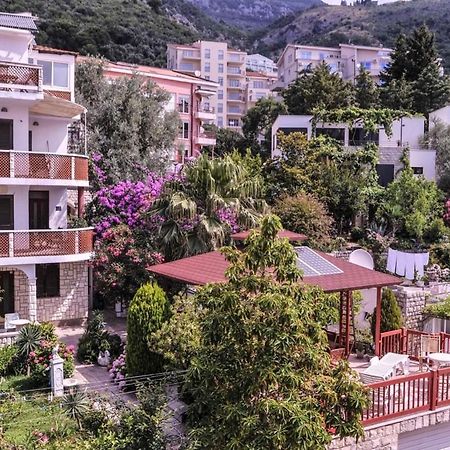 Vila Mila Petrovac Exteriör bild