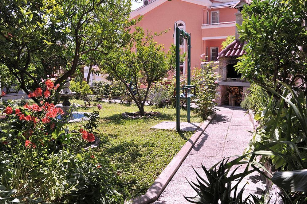 Vila Mila Petrovac Exteriör bild