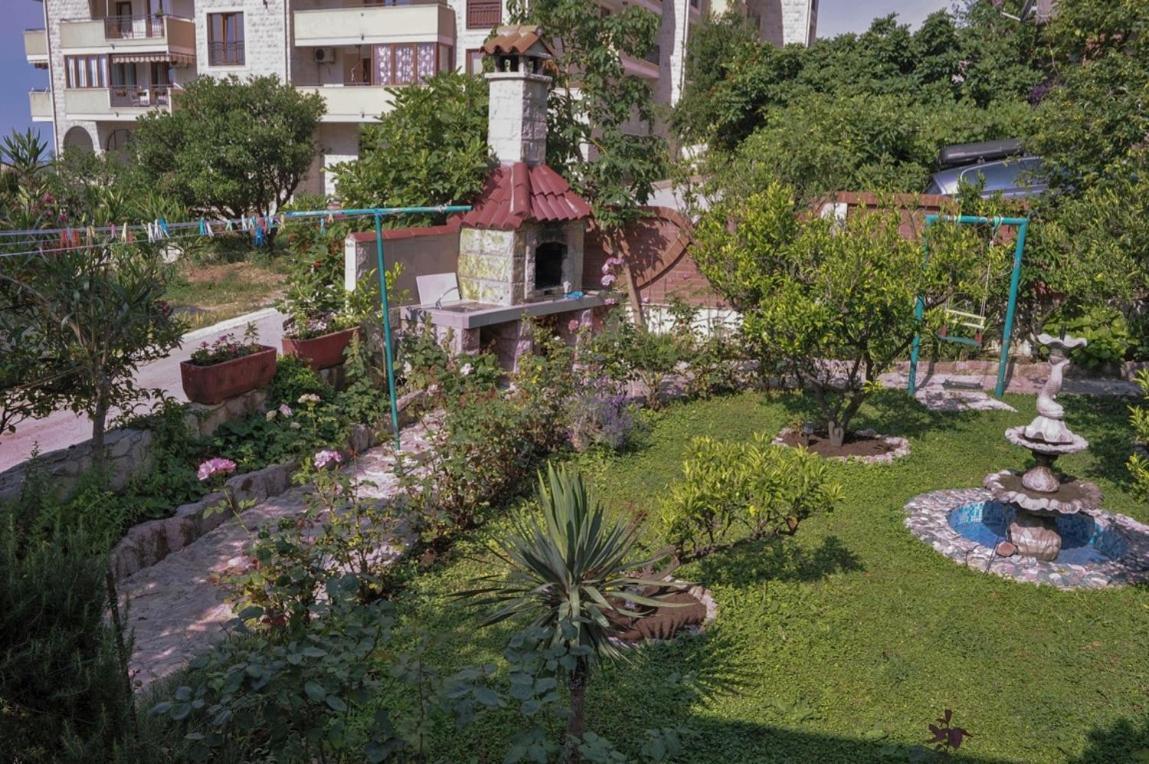 Vila Mila Petrovac Exteriör bild