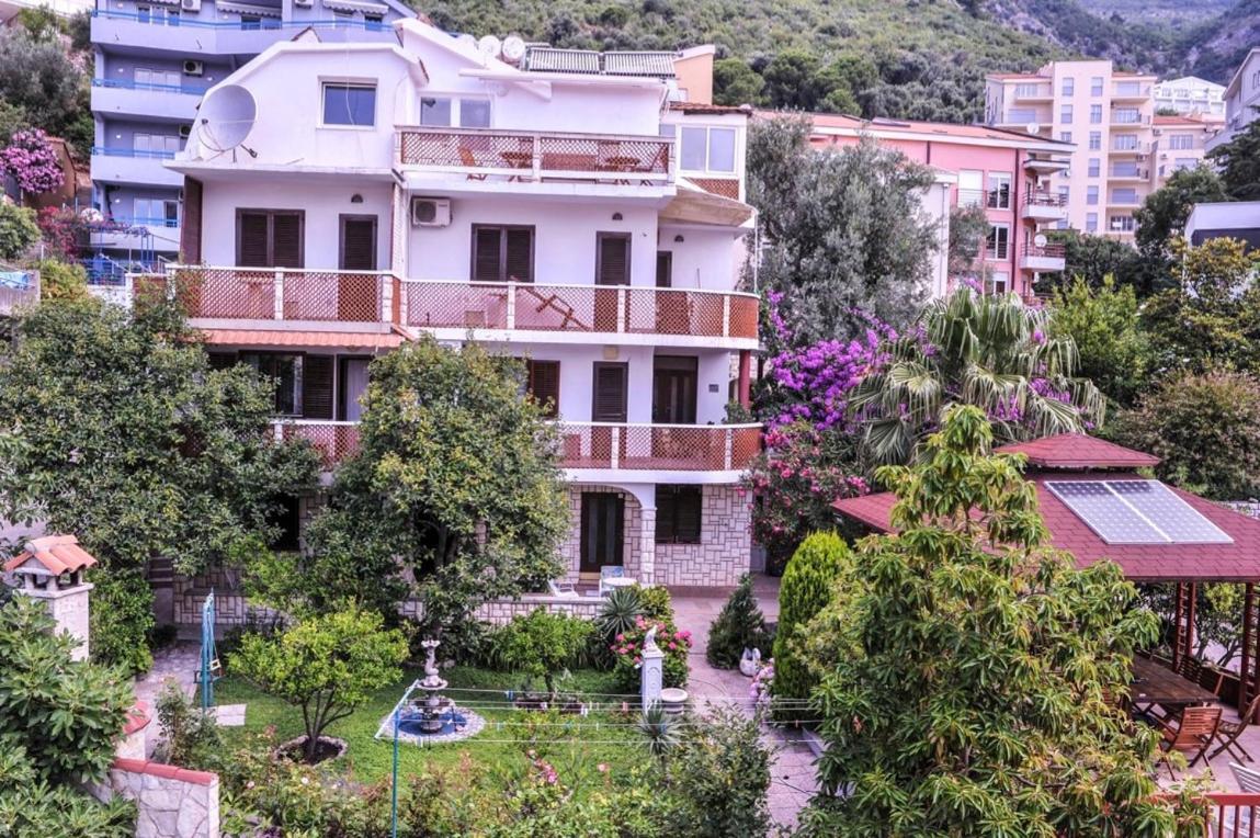 Vila Mila Petrovac Exteriör bild