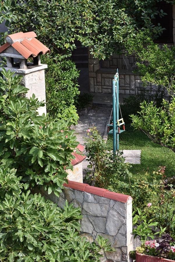 Vila Mila Petrovac Exteriör bild