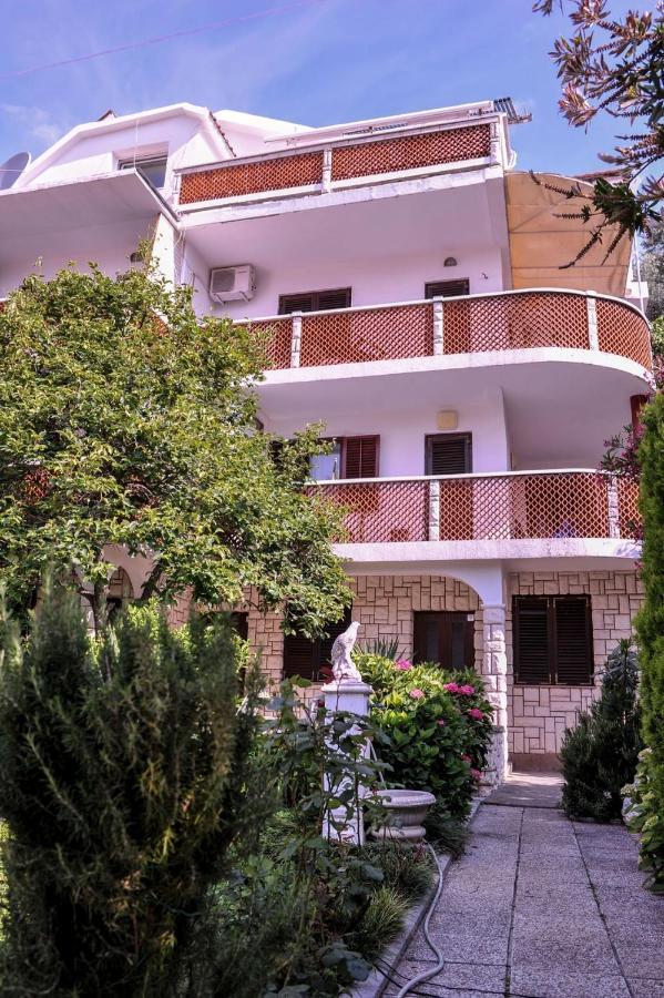Vila Mila Petrovac Exteriör bild